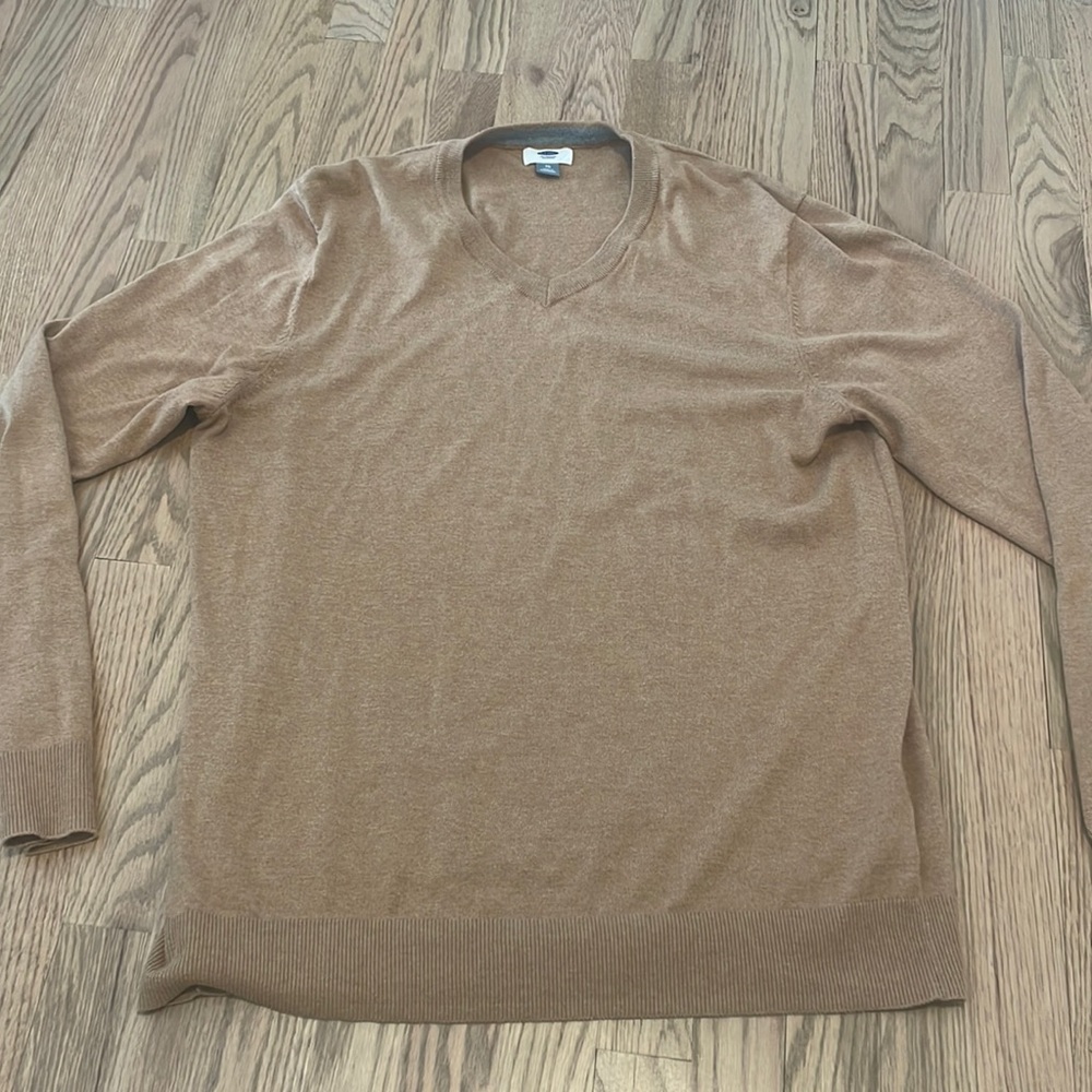 Camel colored old navy v-neck sweater XL